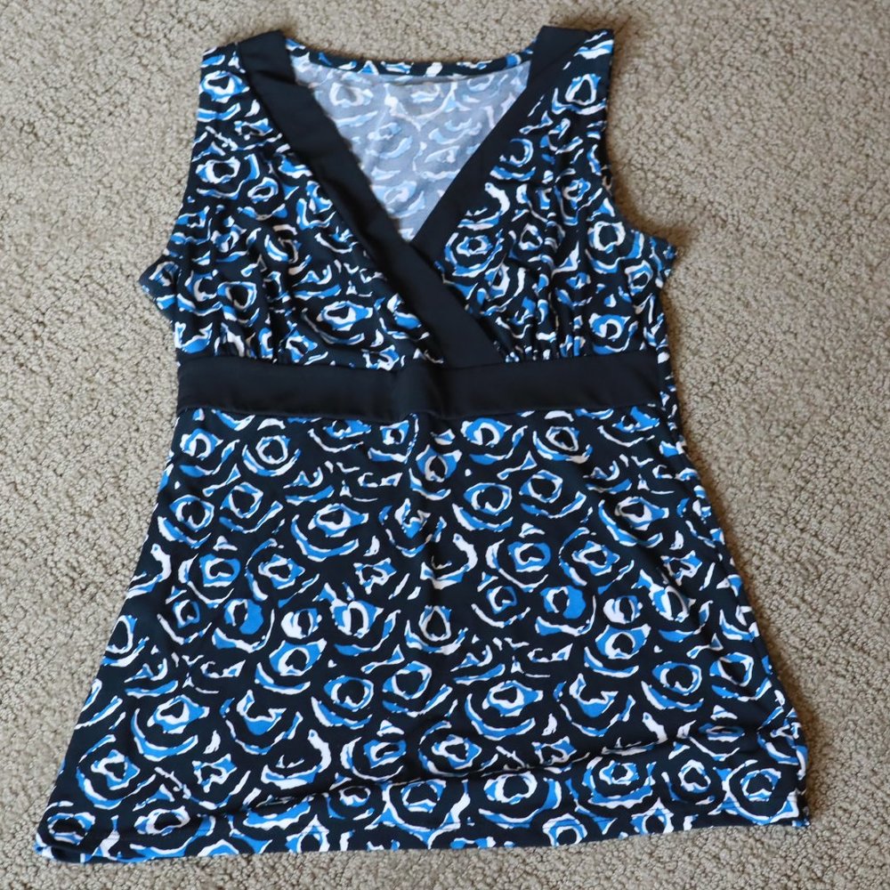 EUC Merona Blue Black Rose V Neck Blouse XS